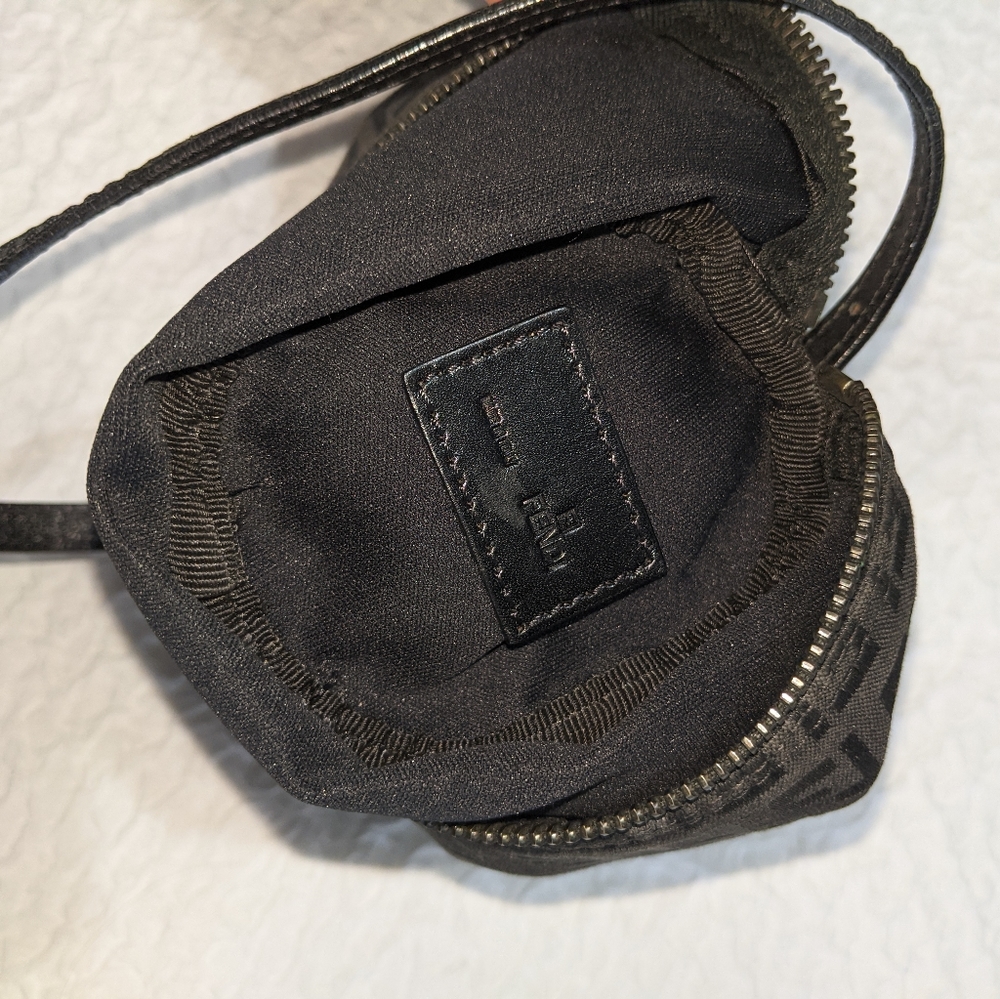 Fendi - Picture 2 of 7